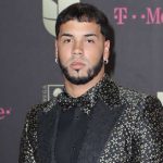 Anuel AA responde a la crítica luego de que ésta masacrara a su último álbum "Los Dioses"