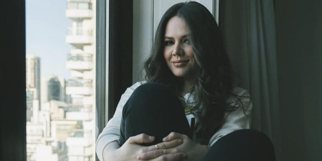 Joy Huerta fue discriminada al intentar sacar el pasaporte a su hija