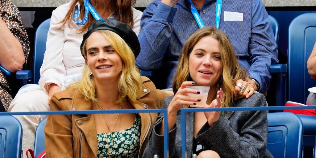 Cara Delevigne luce feliz en publico con su nueva esposa Ashley Benson