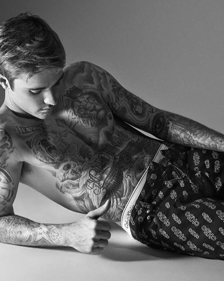 Justin Bieber y Hailey Baldwin se toman fotos candentes para Calvin Klein