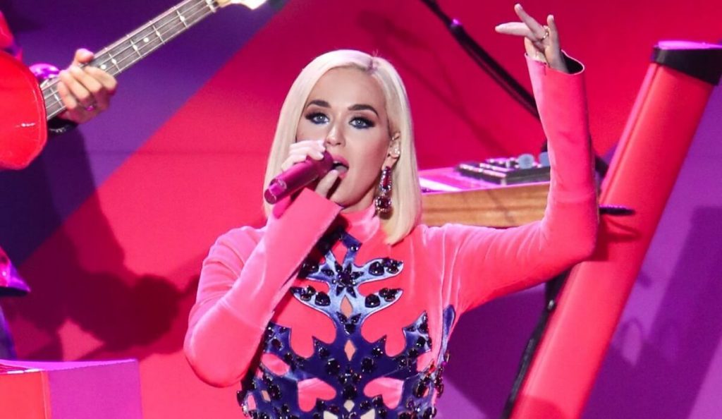 Katy Perry se corona como la cantante con el show más visto de la década