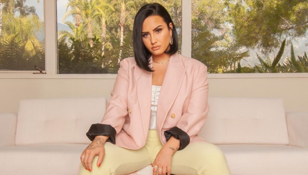 Demi Lovato está oficialmente de regreso a la música con una nueva era triunfante