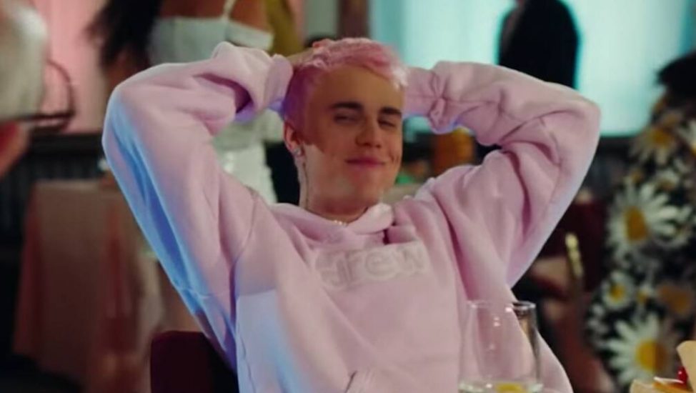 Forbes: La promoción de Justin Bieber por Yummy parece desesperada porque la canción es mediocre