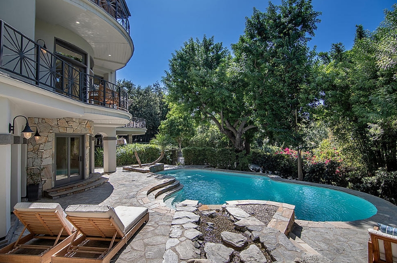 Descubre en qué se gastó 5 millones de Dólares Selena Gomez