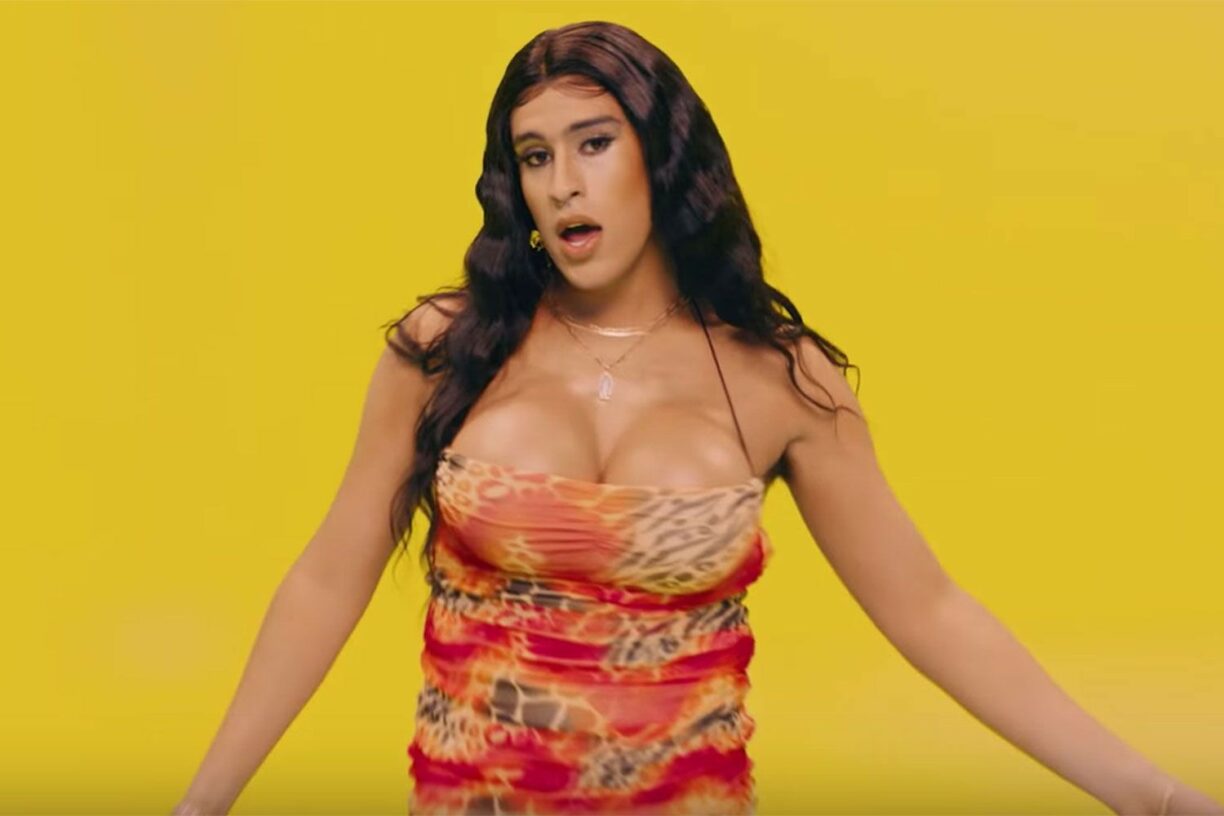 Bad Bunny revela que sufrió ataques de odio por vestirse de drag queen en 'Yo Perreo Sola'