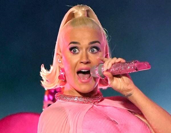 La bebé de Katy Perry le sacó el dedo del medio durante un ultrasonido