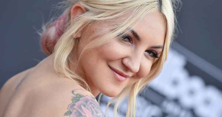 Julia Michaels estrenará "Give It To You" para Songland este 11 de Mayo