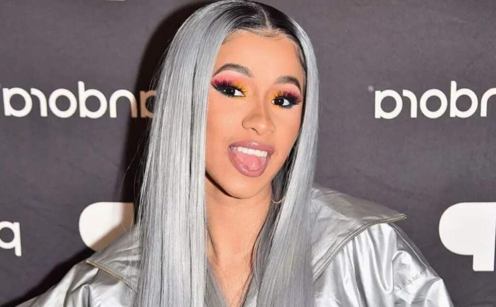 "WAP" de Cardi B Ft. Megan Thee Stallion está en camino a ser el debut de ventas más grande del año