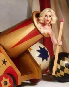 Katy Perry añadirá caratúlas alternativas a su nuevo álbum "SMILE"