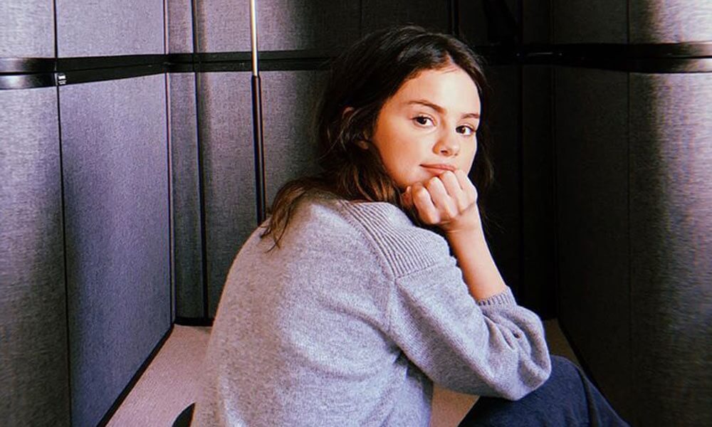 Selena Gomez revela que ha experimentado depresión y soledad durante la cuarentena