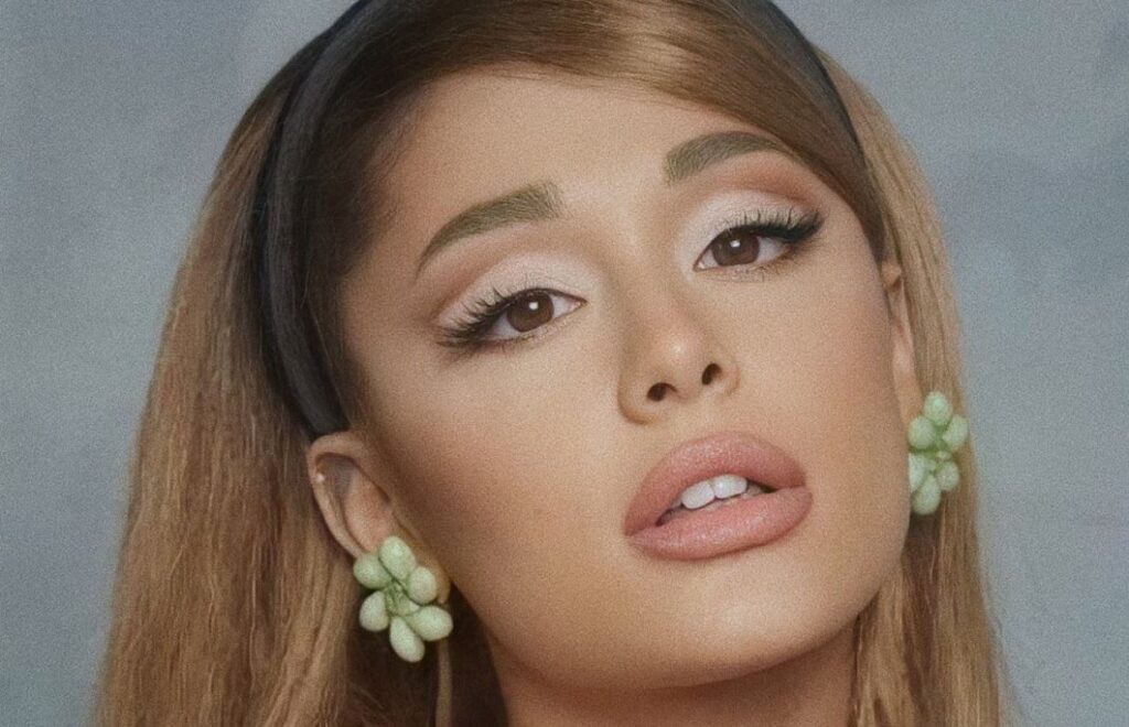 Ariana Grande revela que para el 2021 se dará un descanso y no estrenará nueva música