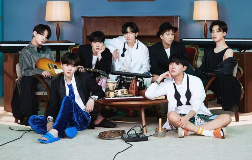 Universidad de Harvard da conferencia sobre el fenómeno BTS y su éxito comercial