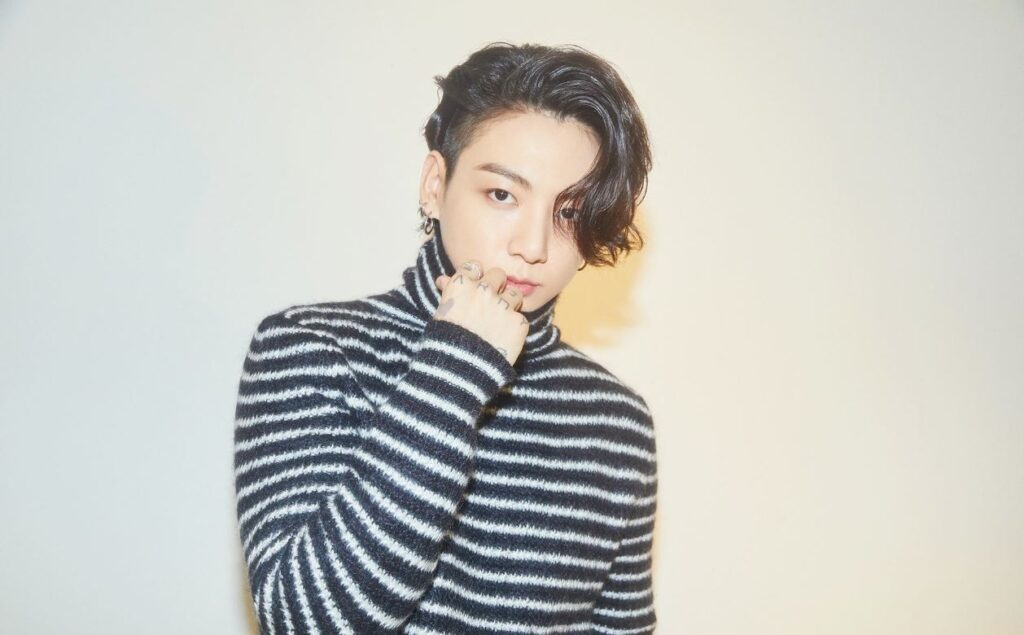 Jungkook de BTS muestra parte del cuerpo en descuido y causa revuelo en redes sociales