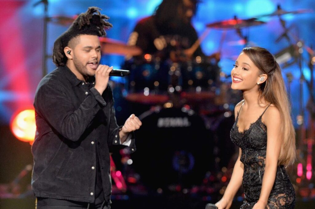 Ariana Grande se estaría uniendo a The Weeknd para presentar el halftime show del Super Bowl 2021 según fans