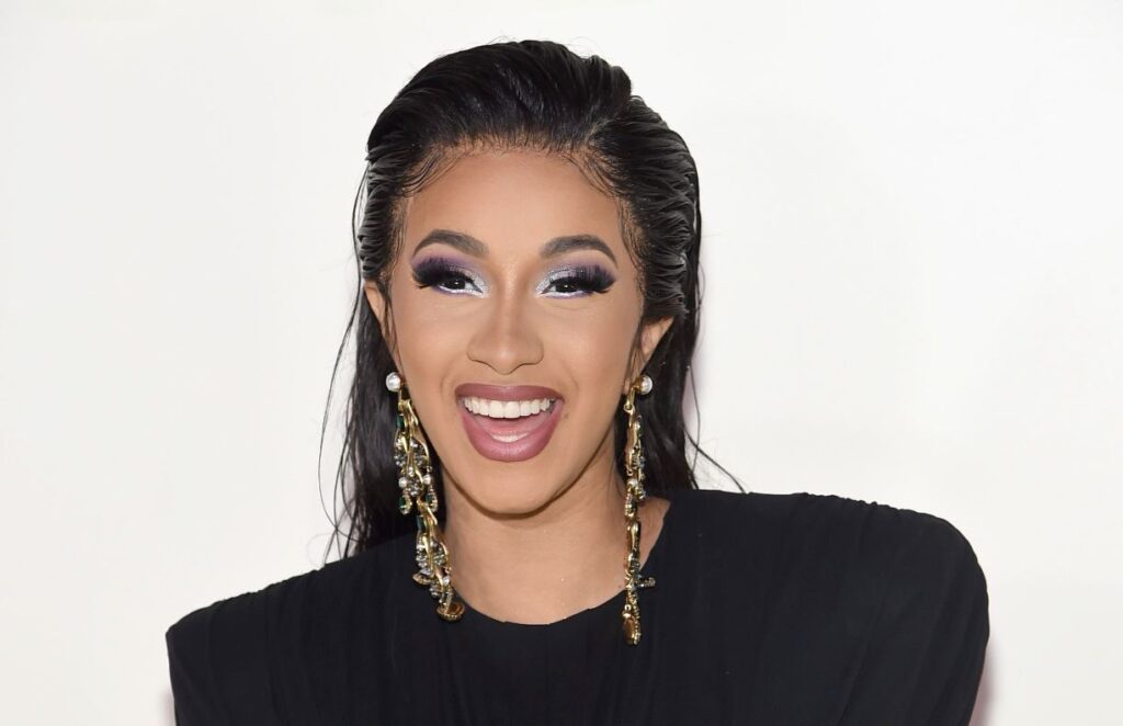 Cardi B casi interpreta su tema 'WAP' en la inauguración de Joe Biden como presidente