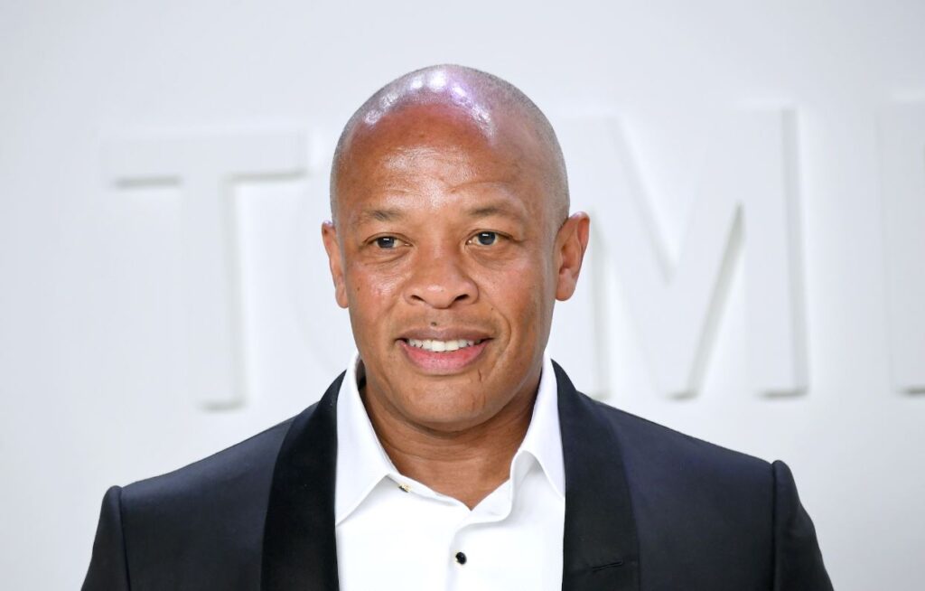 La leyenda del rap Dr. Dre es llevado de emergencia al hospital tras sufrir peligroso aneurisma cerebral