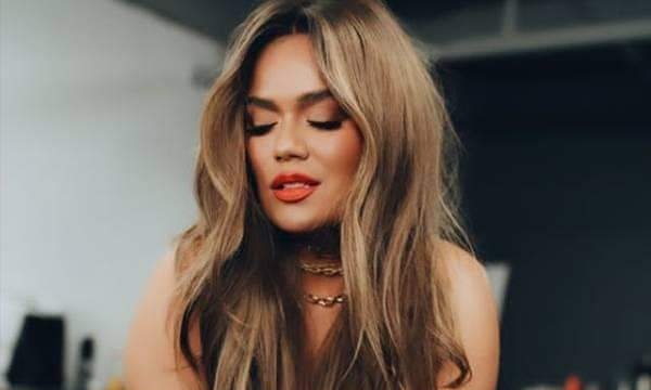 Karol G enciende las redes sociales y deja mostrar parte de su bichota