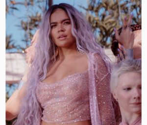 Karol G muestra los melones que se devora Anuel AA y las redes colapsan