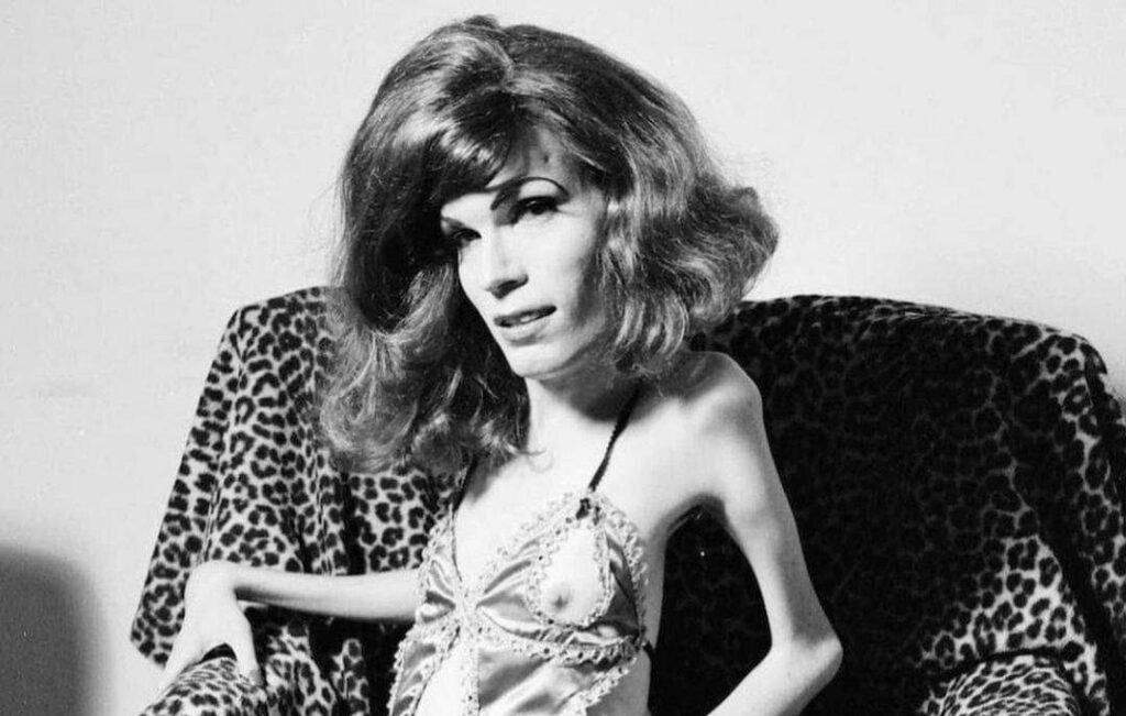 Fallece la actriz Sandie Crisp, protagonista del viral vídeo "Obedece a la morsa"