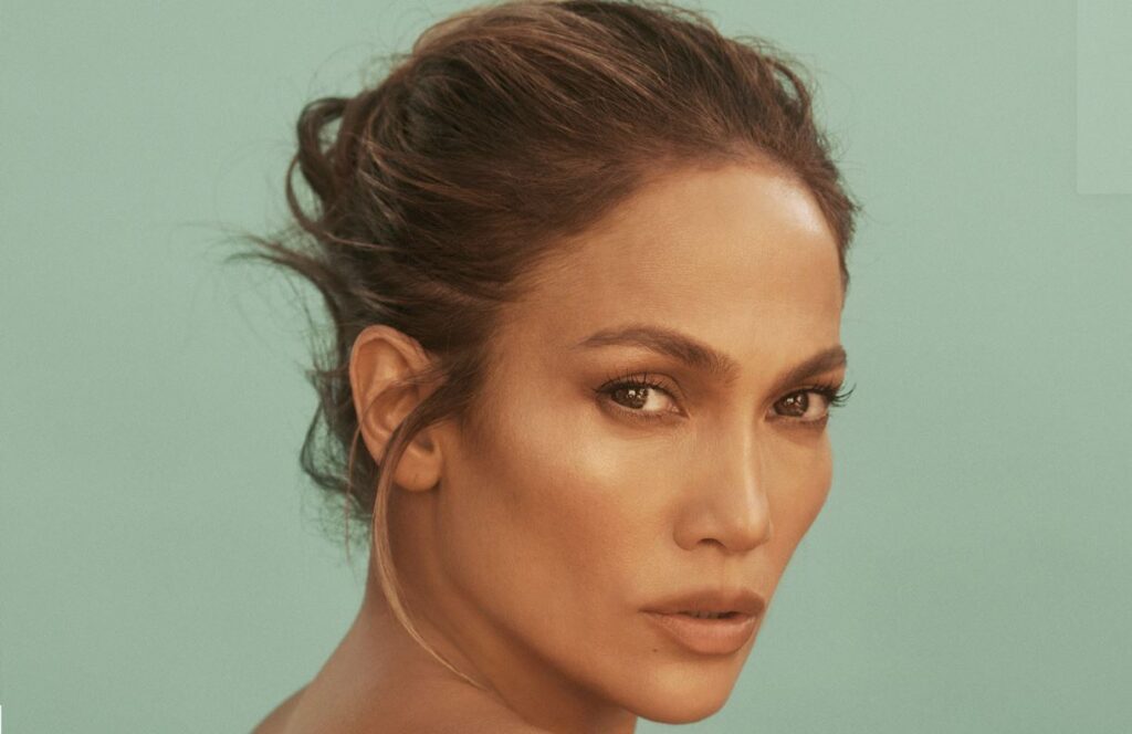 Jennifer Lopez finalmente revela su secreto de belleza para mantenerse siempre radiante