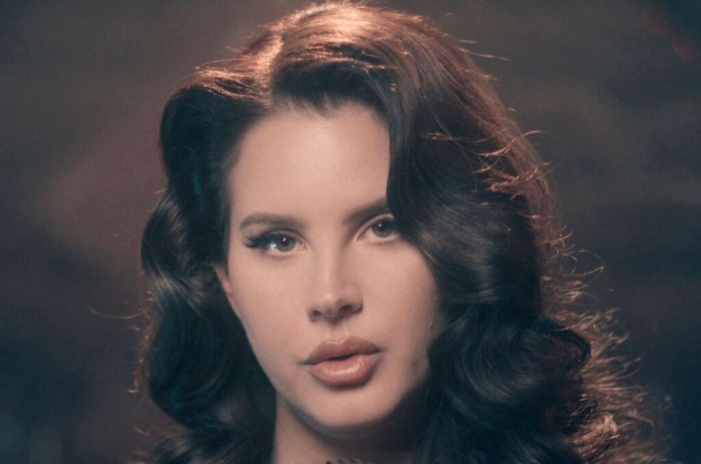 Lana Del Rey aclara que NO es racista porque tiene amigos raperos