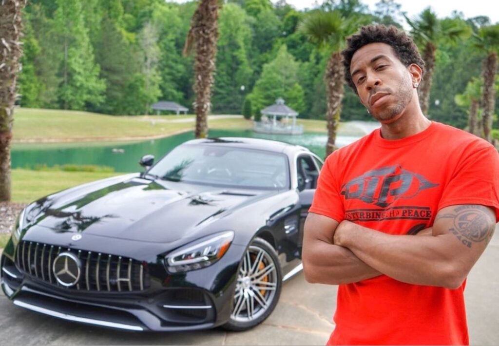 Ludacris dejó su auto encendido mientras hacía una parada rápida y se lo robaron en las calles de Atlanta