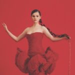 Todo lo que necesitas saber sobre el primer EP en español de Selena Gomez, 'REVELACIÓN'