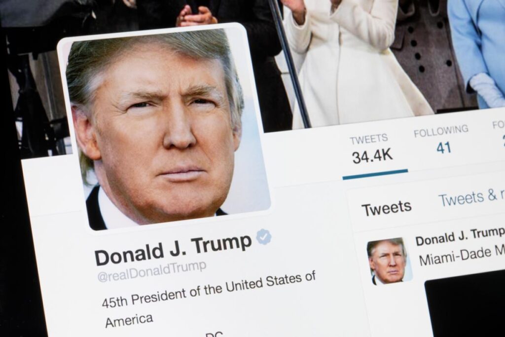 Twitter y Facebook bloquean a Donald Trump, Snapchat e Instagram se unen
