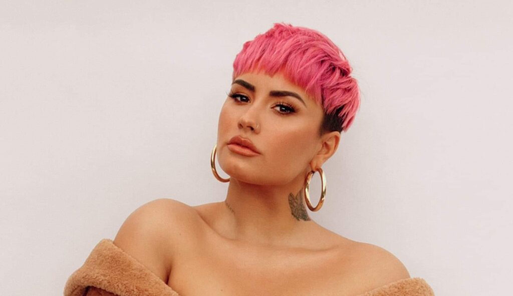 Demi Lovato revela que fué violada a los 15 años cuando estaba en Disney Channel