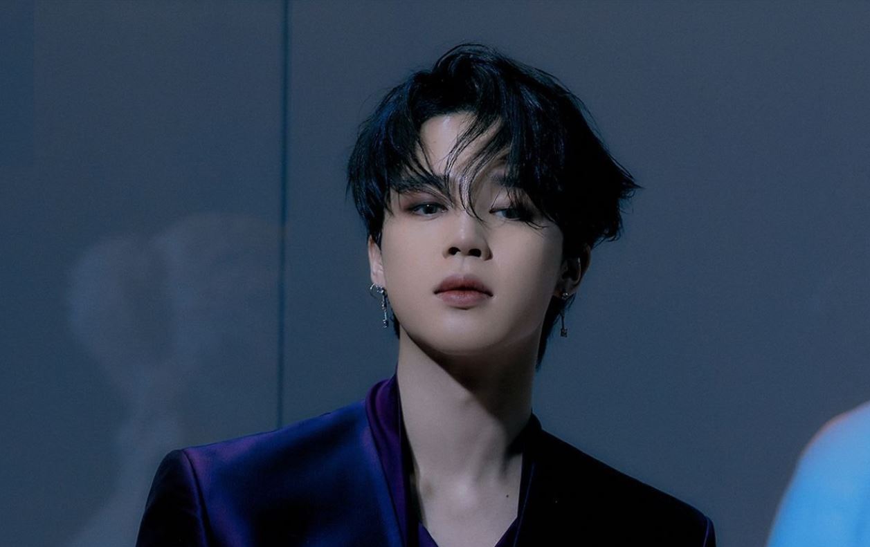 Diseñador que trabajó con BTS bajo fuego por subastar outfit sin lavar de Jimin