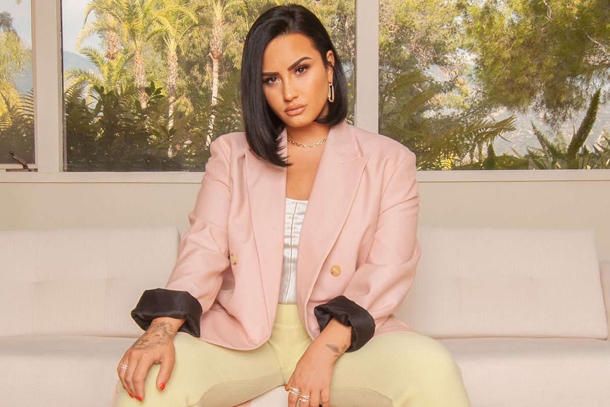 Tras sufrir fuerte sobredosis, Demi Lovato celebra el 4/20 disfrutando de la marihuana
