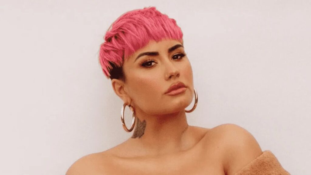 Demi Lovato se sincera sobre su relación con su padre en redes