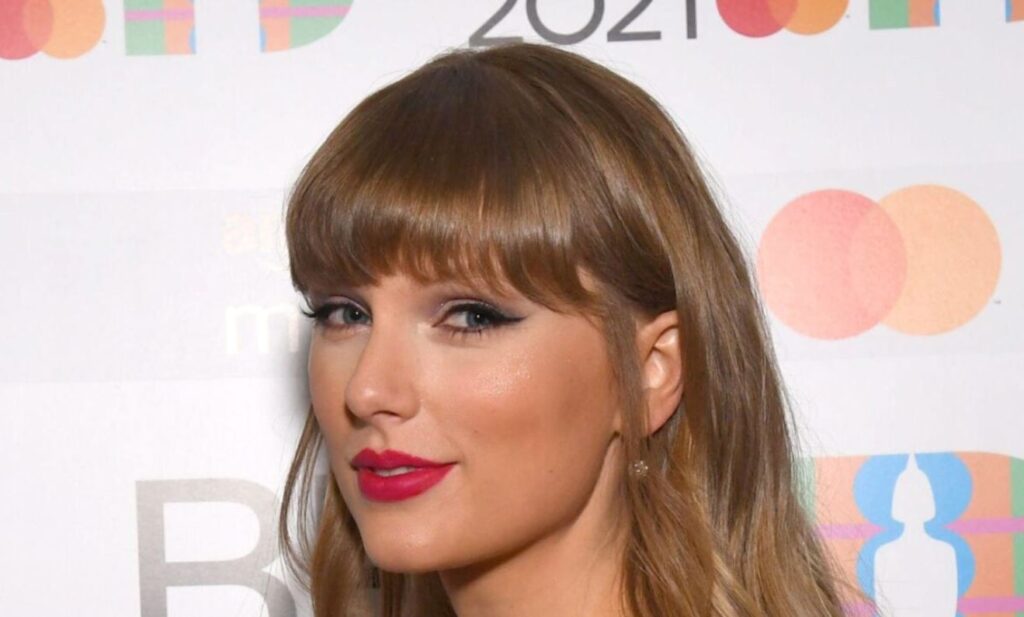 Taylor Swift estaría regresando a la actuación para la película 'Canterbury Glass'