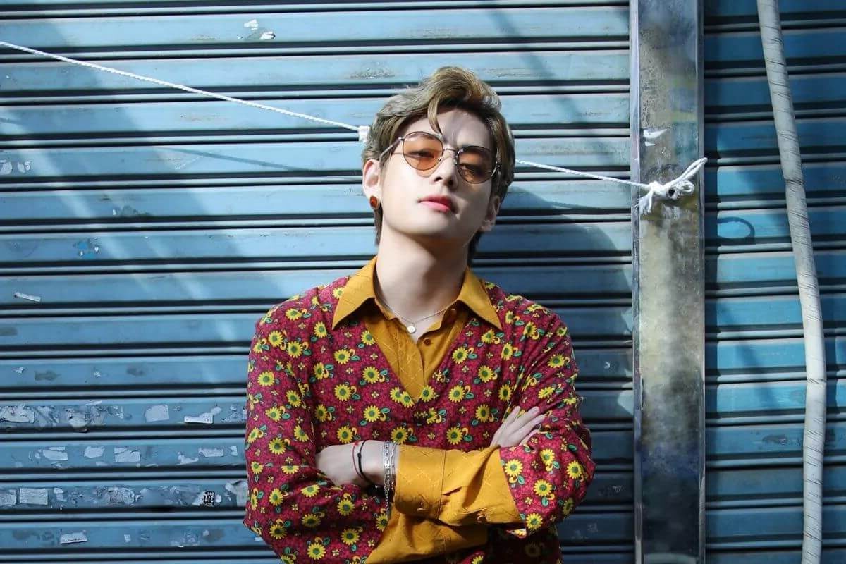 V de BTS se convierte oficialmente en la persona mas exitosa nacida en 1995 según 'Reigarw Comparisons'