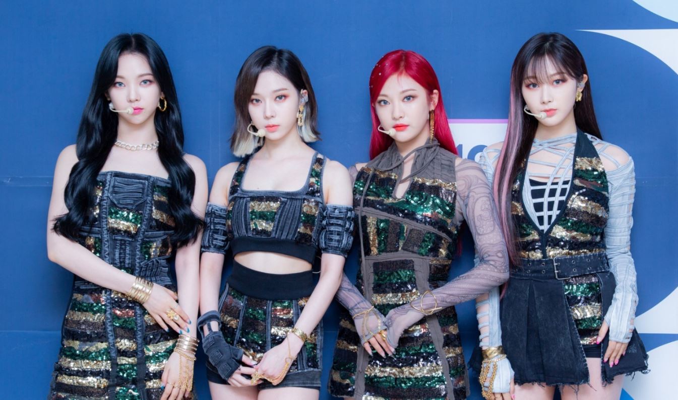 Aespa bajo fuego por sexualizar a las secretarias