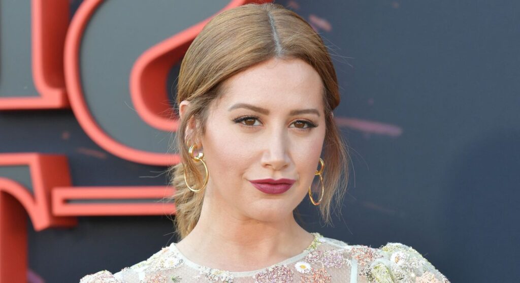 Ashley Tisdale revela que sufre de baja autoestima tras dar a luz a su primera hija