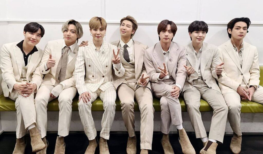 PETA acusa a BTS de contribuir al maltrato animal tras colaboración con McDonald's