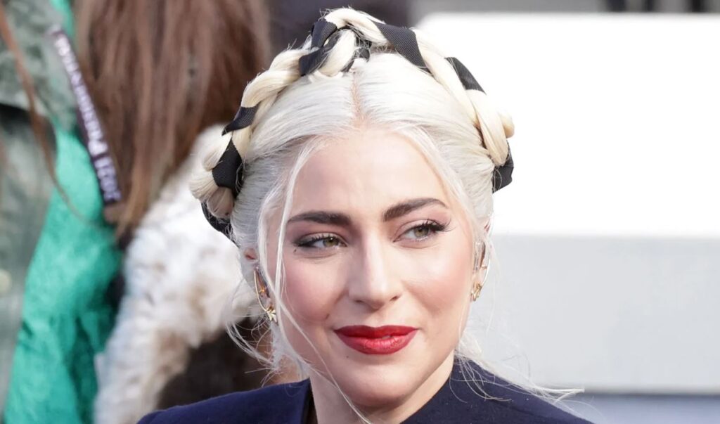 Vea como Lady Gaga salvó a una pequeña tienda danesa de la quiebra