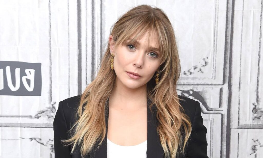 Elizabeth Olsen apoya a Scarlett Johansson en su batalla legal contra Disney y Marvel