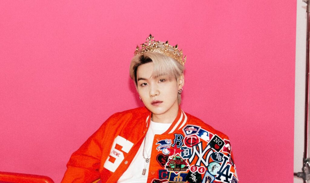 Suga de BTS critica al K-Pop por convertir a los artistas en productos