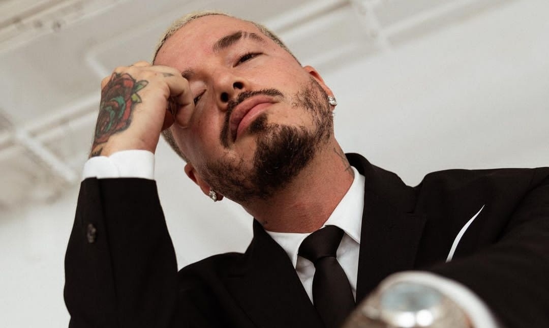 J Balvin COLAPSA contra los GRAMMYs e invita a reguetoneros a boicotearlos: "No nos valoran, pero nos necesitan"