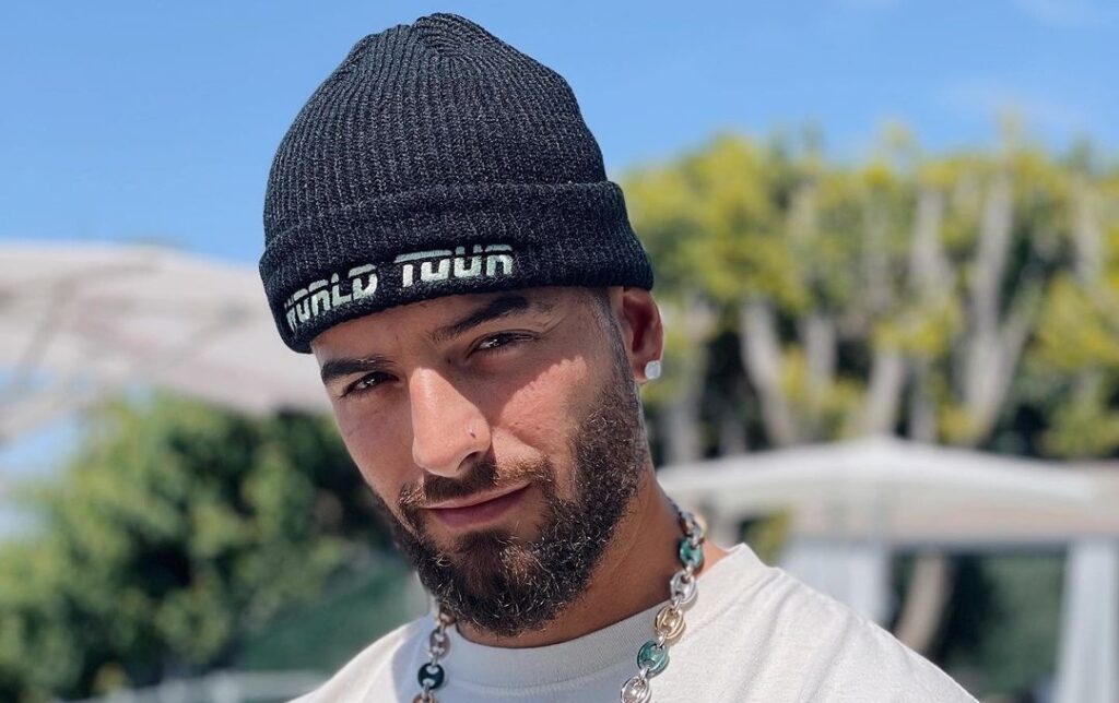 Maluma conmociona las redes tras posar sin ropa en la tina; "No le vayan a hacer zoom"