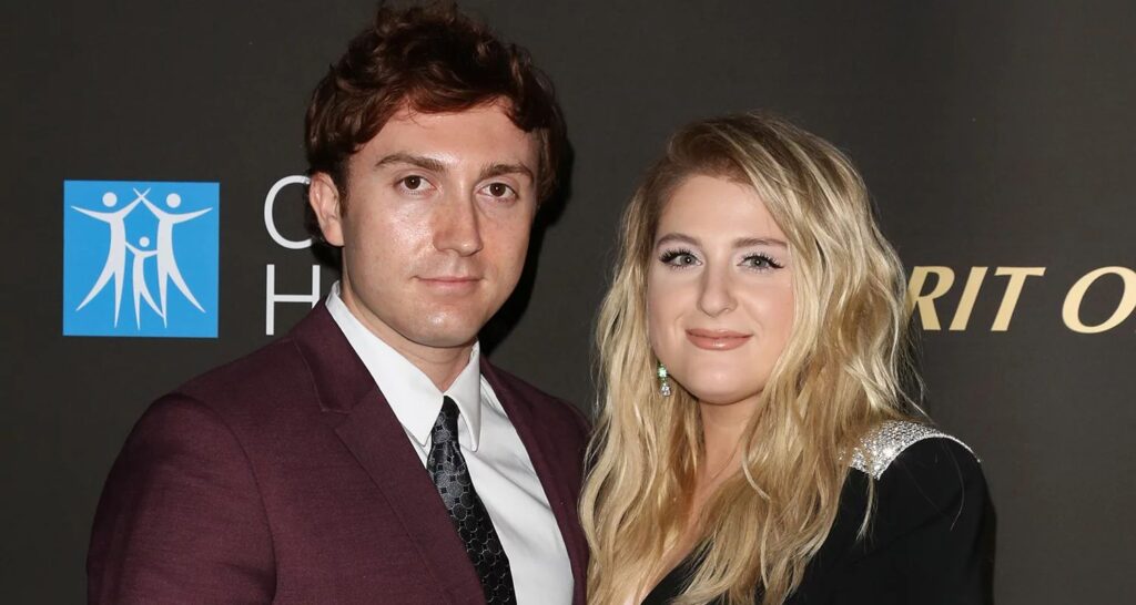 Meghan Trainor revela que ella y su esposo defecan juntos
