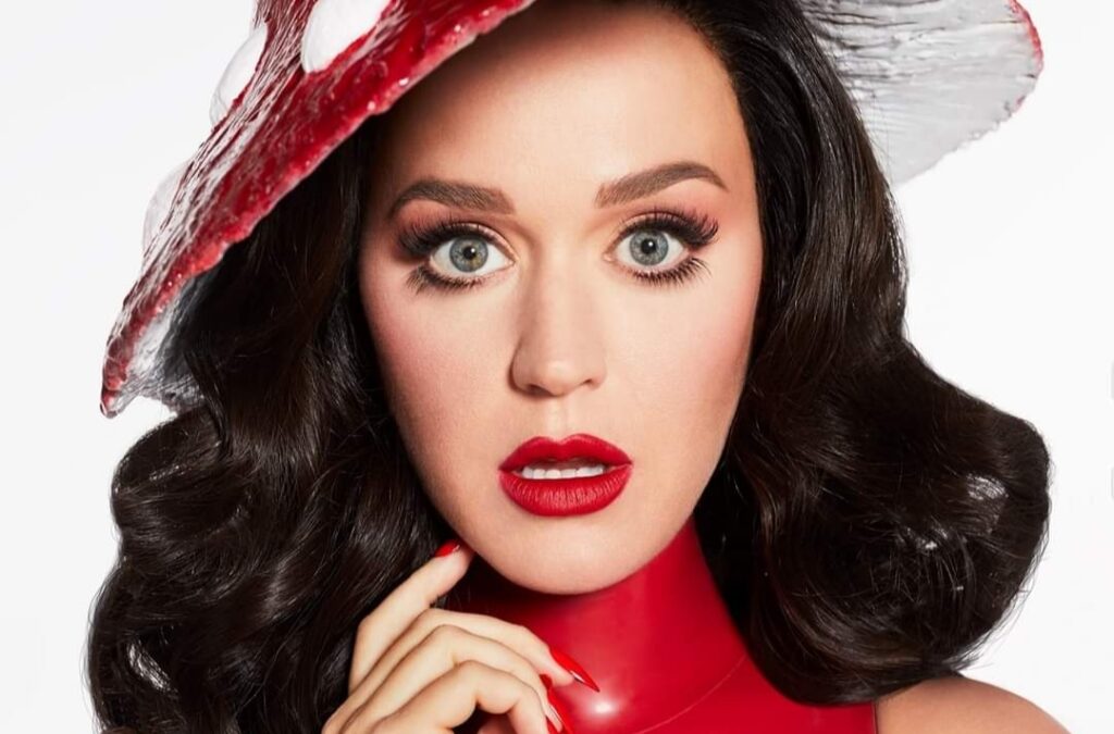 Publican foto editada de Katy Perry siendo anciana en busca de pareja y le llueven las ofertas(foto)