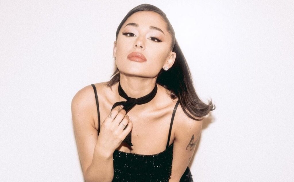 "Ha sido blanca, latina y ahora asiática": crítican a Ariana Grande por "apropiación cultural asiática"