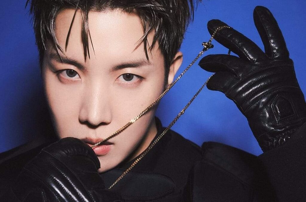 J-hope de BTS pide disculpas por fotografías que publicó en Instagram, descubre la razón
