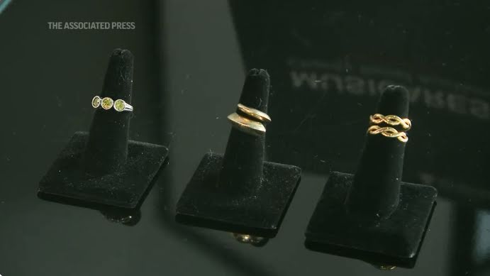 Los anillos perdidos de J-HOPE fueron encontrados en Beverly Hills