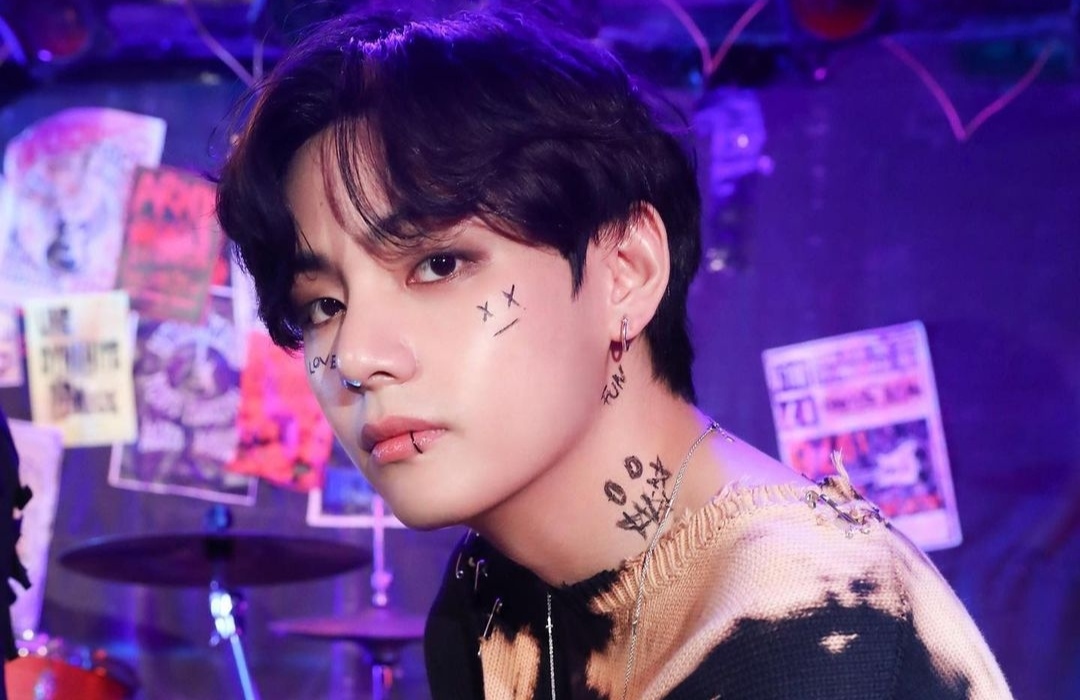 V de BTS confiesa la razón del porqué borra sus historias de Instagram