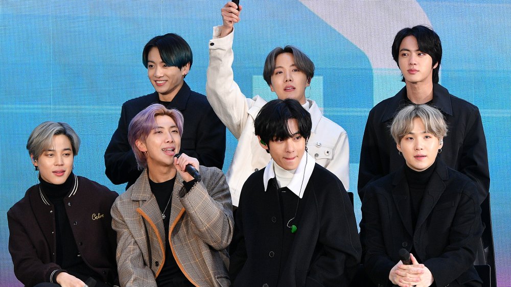 Descubre el integrante de BTS que ha sido nombrado y atacado por ser "feminista"