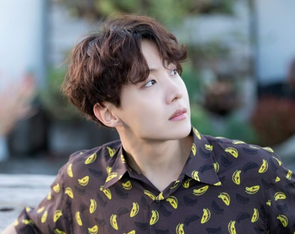 J-Hope de BTS da positivo por Covid-19